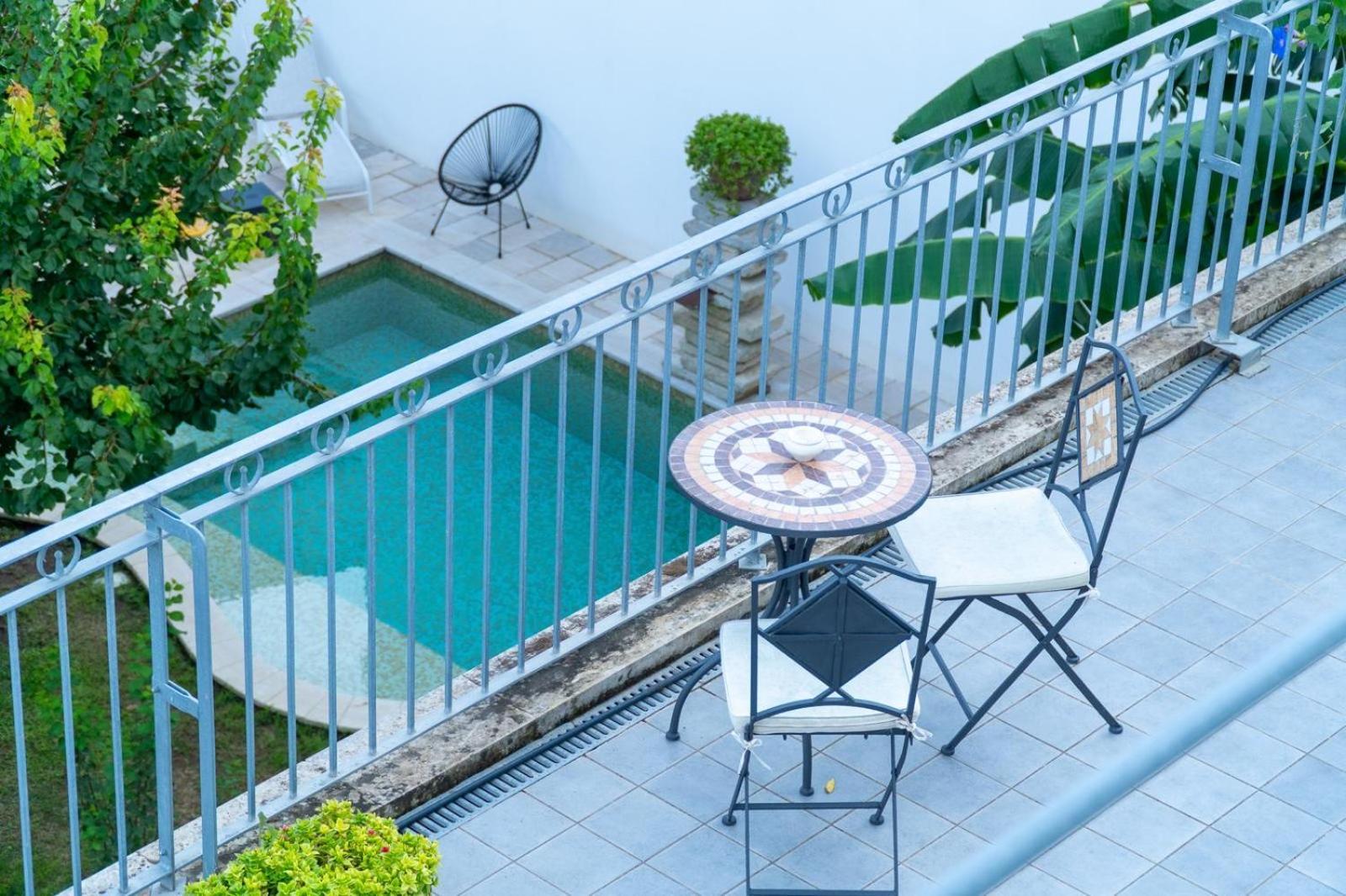 Percebes Exclusive B&B Cutrofiano Εξωτερικό φωτογραφία