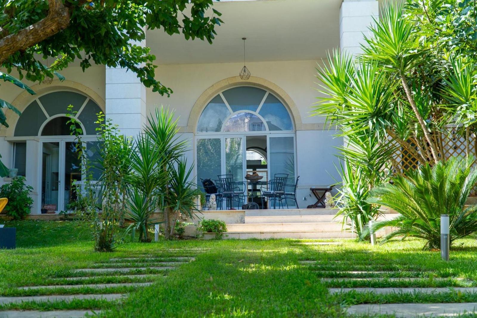 Percebes Exclusive B&B Cutrofiano Εξωτερικό φωτογραφία